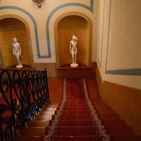 Griffoni Historic 3* Bologna