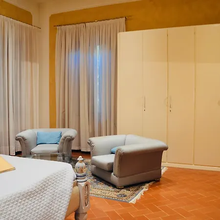 Griffoni Historic Nocleg ze śniadaniem 3*